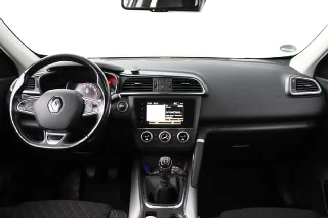 Renault Kadjar (2021) thumbnail 3