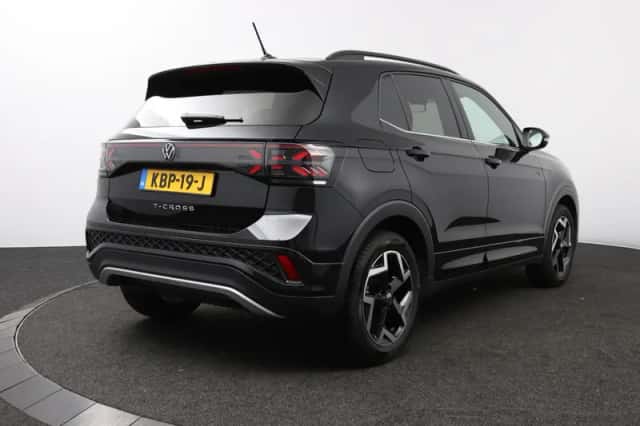 Volkswagen T-Cross (2025) thumbnail 2
