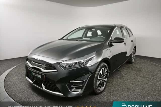 Kia Ceed Sportswagon (2023) thumbnail 1