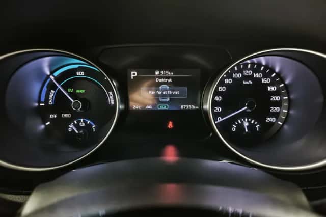 Kia Ceed Sportswagon (2023) thumbnail 4