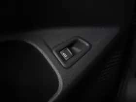 Volkswagen Golf (2022) thumbnail 39