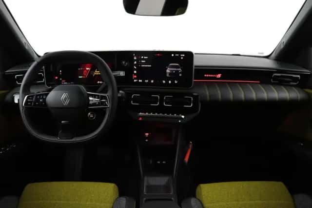 Renault 5 (2024) thumbnail 3