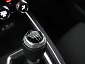 Renault Clio (2024) thumbnail 16