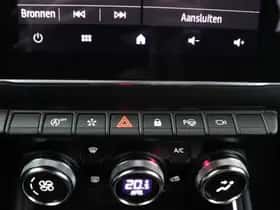 Renault Clio (2024) thumbnail 19
