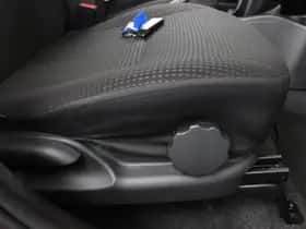 Mitsubishi Space Star (2014) thumbnail 11