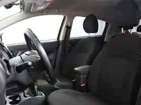 Mitsubishi Space Star (2014) thumbnail 7
