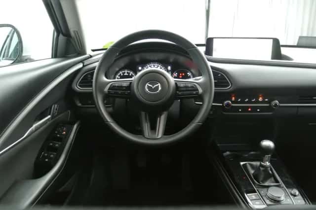 Mazda CX-30 (2024) thumbnail 3