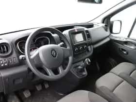 Renault Trafic (2021) thumbnail 3