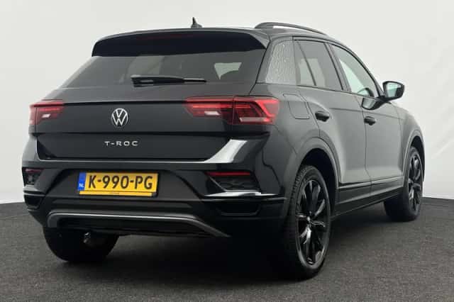 Volkswagen T-Roc (2021) thumbnail 2