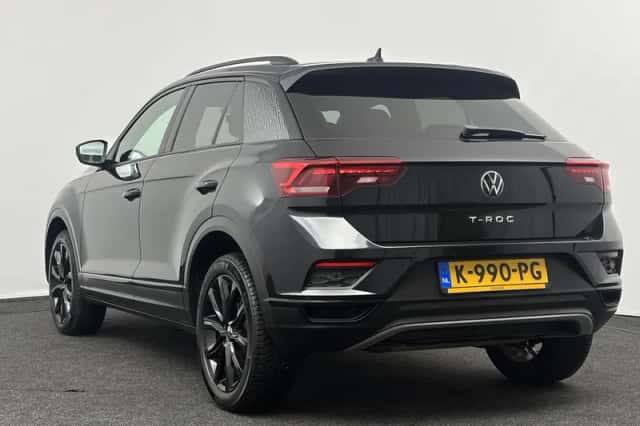 Volkswagen T-Roc (2021) thumbnail 6