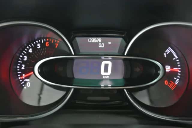 Renault Clio (2018) thumbnail 4