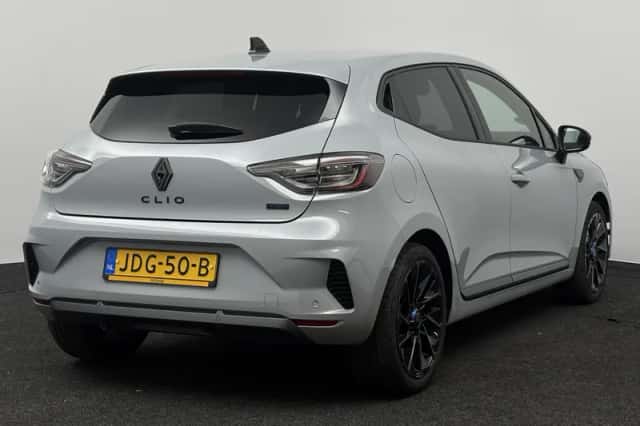 Renault Clio (2025) thumbnail 2