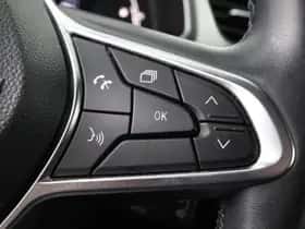 Renault Captur (2021) thumbnail 23