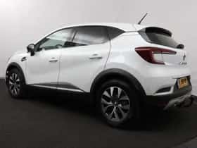 Renault Captur (2021) thumbnail 6