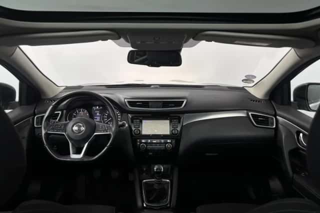 Nissan Qashqai (2018) thumbnail 3