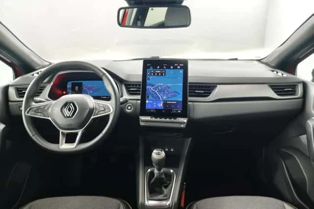 Renault Captur (2024) thumbnail 3