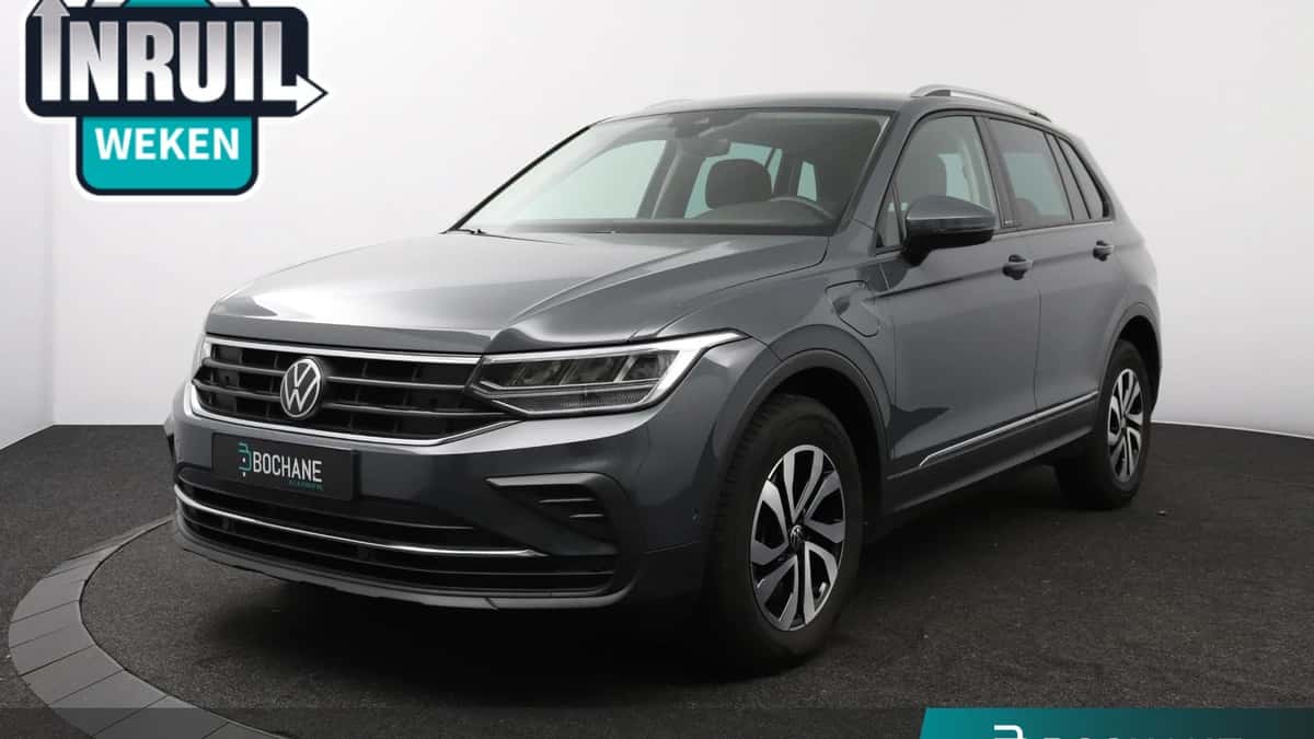 Volkswagen Tiguan (2023) — foto 1