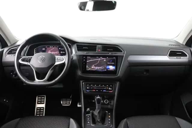 Volkswagen Tiguan (2023) thumbnail 3