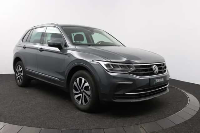 Volkswagen Tiguan (2023) thumbnail 5