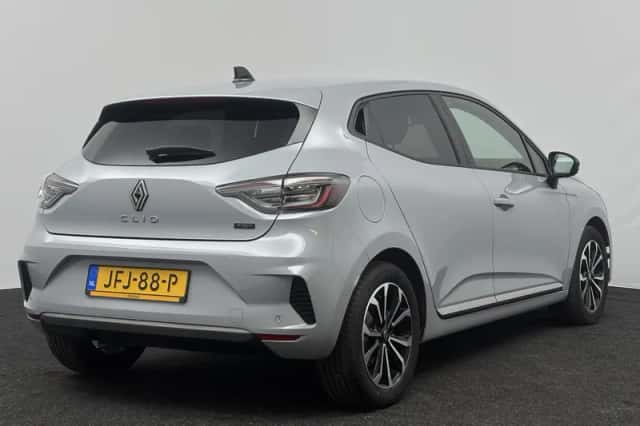 Renault Clio (2025) thumbnail 2