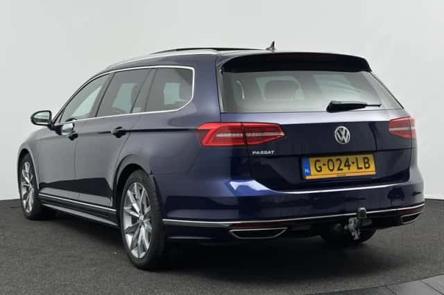 Volkswagen Passat (2019) thumbnail 6