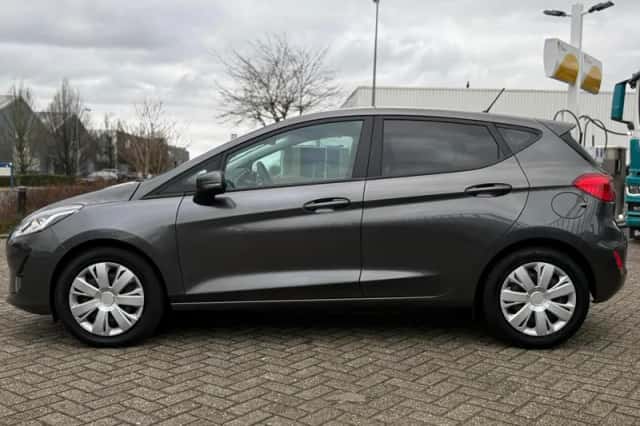 Ford Fiesta (2019) thumbnail 2