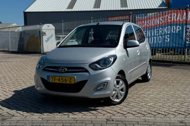 Hyundai i10 (2013) thumbnail 1