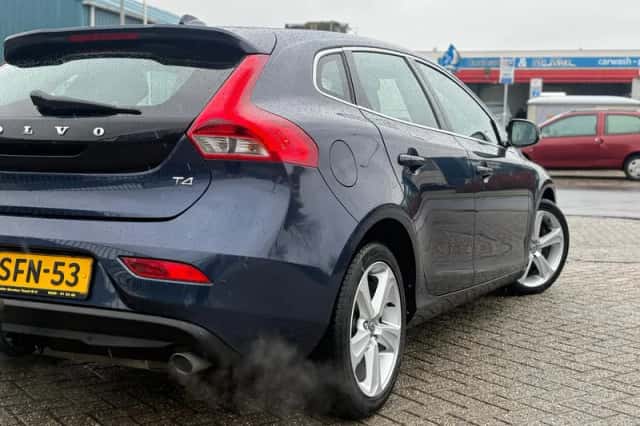 Volvo V40 (2013) thumbnail 5