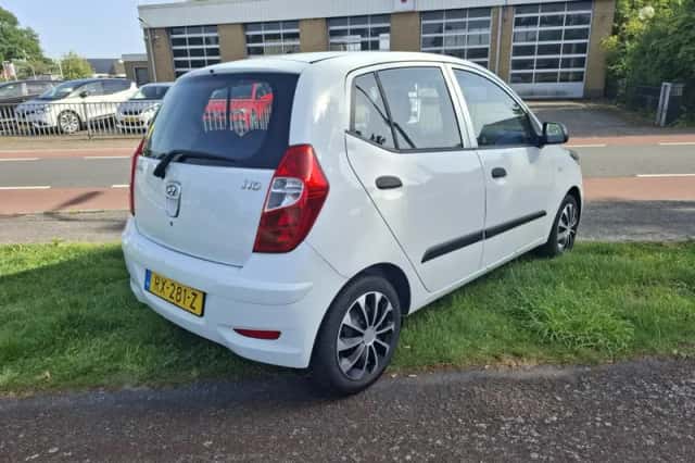 Hyundai i10 (2011) thumbnail 5