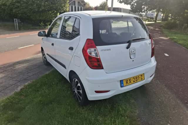 Hyundai i10 (2011) thumbnail 6
