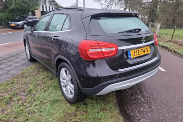Mercedes-Benz GLA (2014) thumbnail 6