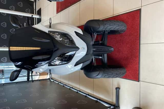 Qooder Scooter (2021) thumbnail 3