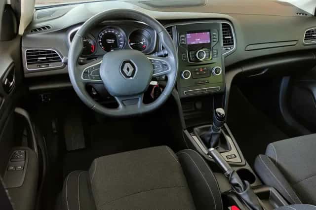 Renault Mégane (2017) thumbnail 15