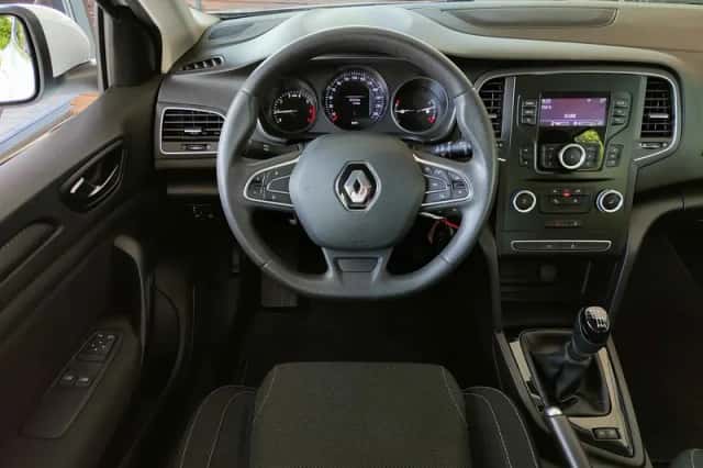 Renault Mégane (2017) thumbnail 16