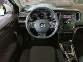 Renault Mégane (2017) thumbnail 16