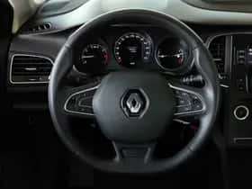 Renault Mégane (2017) thumbnail 17