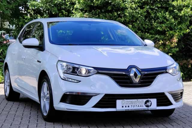 Renault Mégane (2017) thumbnail 3