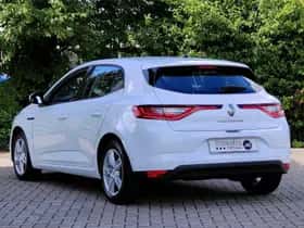 Renault Mégane (2017) thumbnail 4