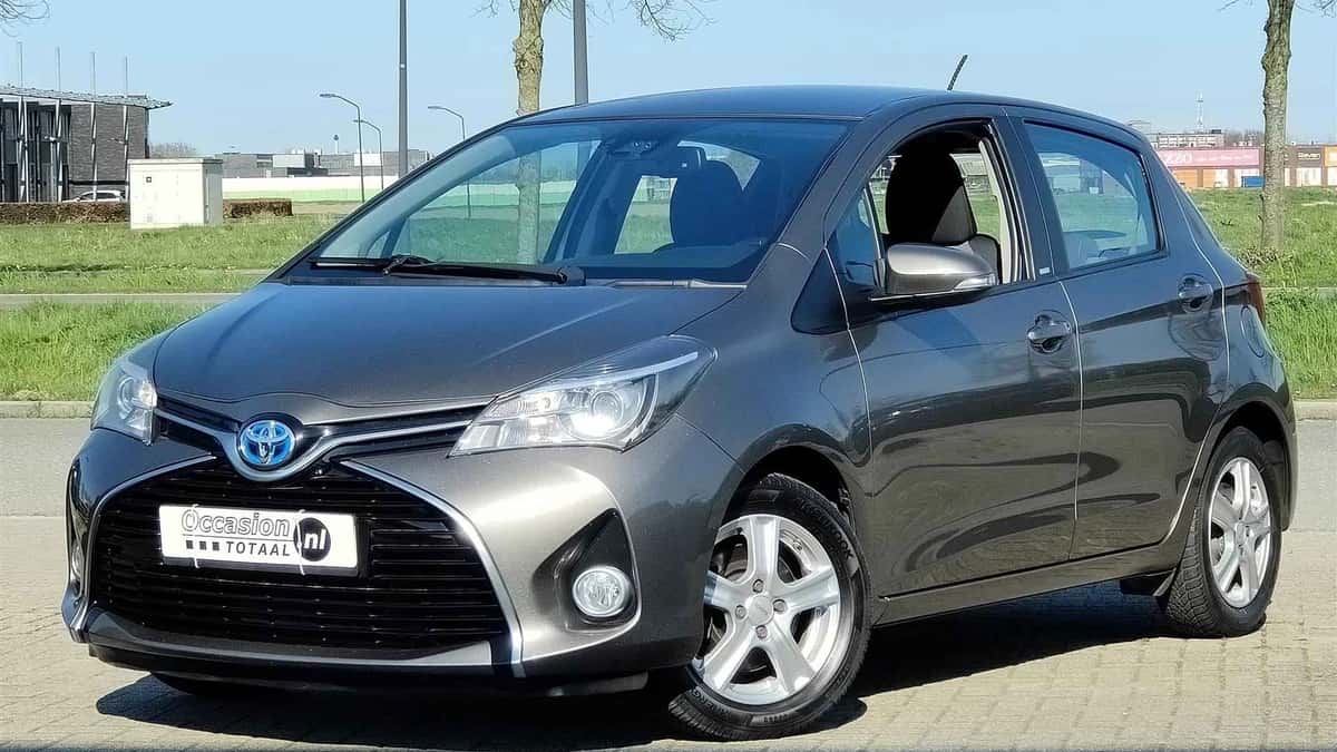 Toyota Yaris (2016) — foto 1