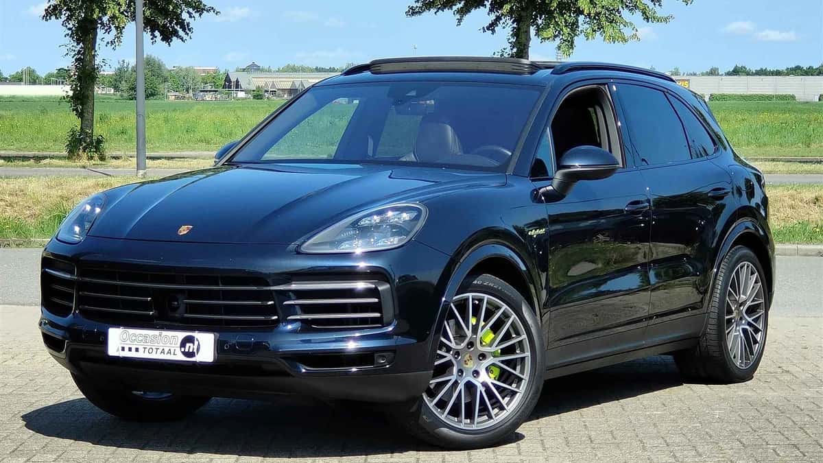 Porsche Cayenne — foto 1