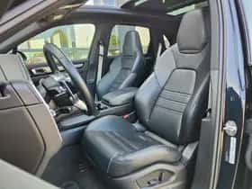 Porsche Cayenne thumbnail 11