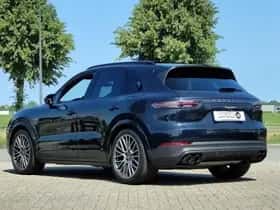 Porsche Cayenne thumbnail 4