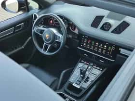 Porsche Cayenne thumbnail 9