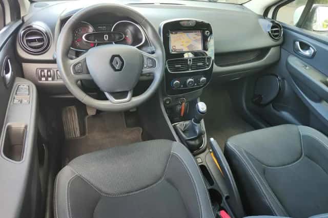 Renault Clio (2018) thumbnail 12