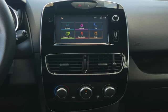Renault Clio (2018) thumbnail 15
