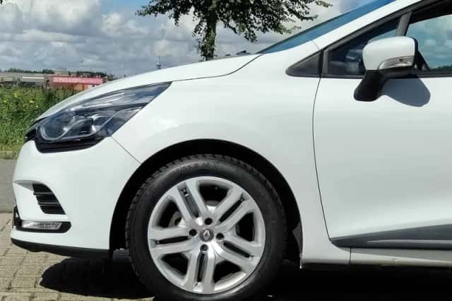Renault Clio (2018) thumbnail 8