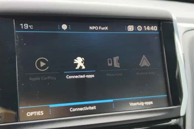 Peugeot 2008 (2018) thumbnail 17