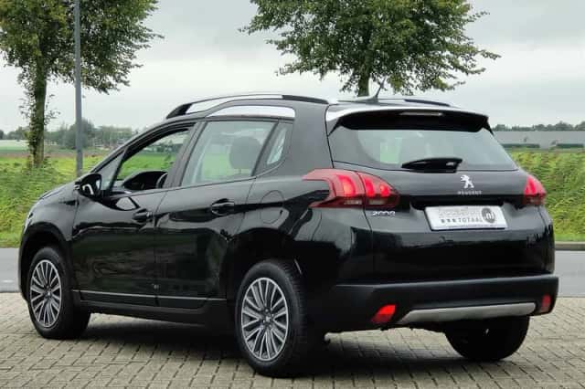 Peugeot 2008 (2018) thumbnail 4