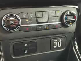 Ford EcoSport thumbnail 17
