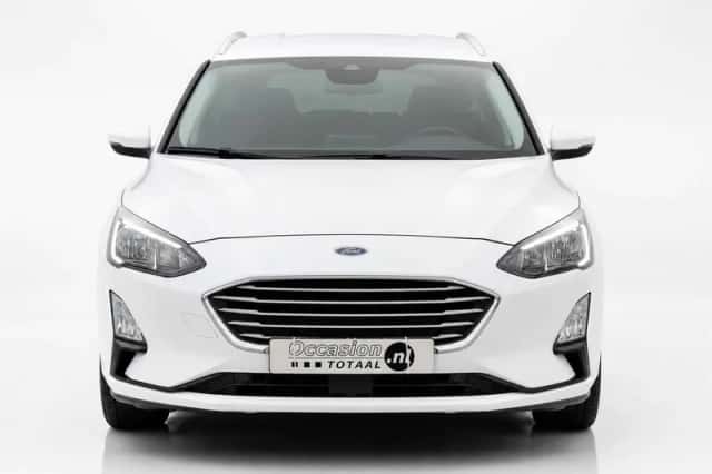 Ford Focus (2019) thumbnail 2